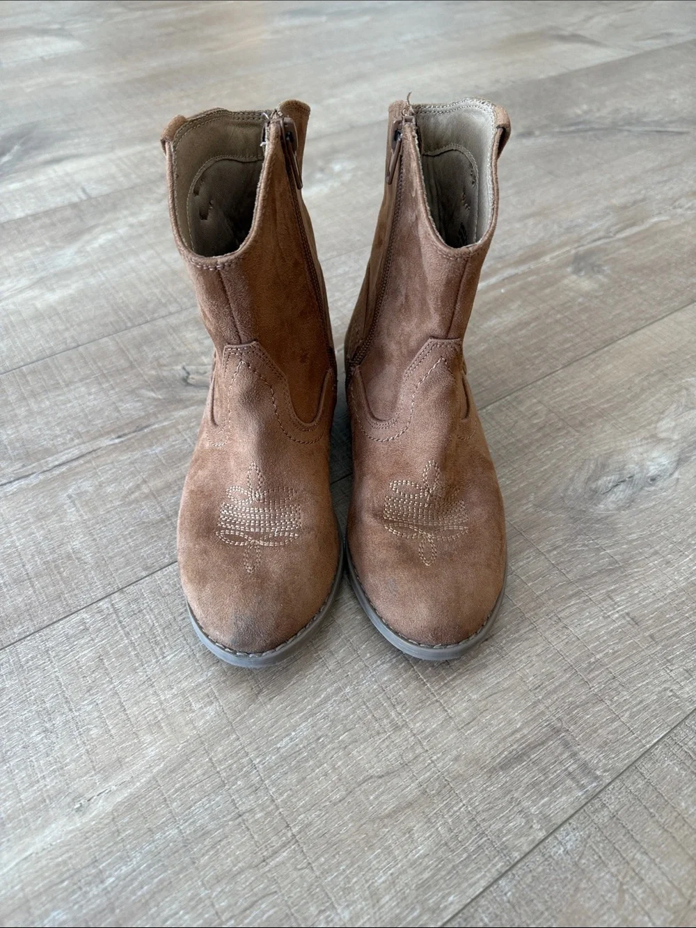 Dolce Vita Kids Tan Suede Pull-On Western Boots